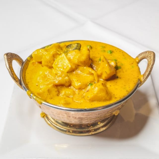 Methi Malai Matar.